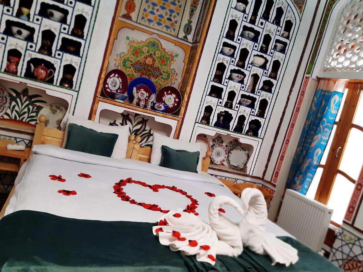 Hotel Rizqiro'Z Boutique Buchara Zewnętrze zdjęcie