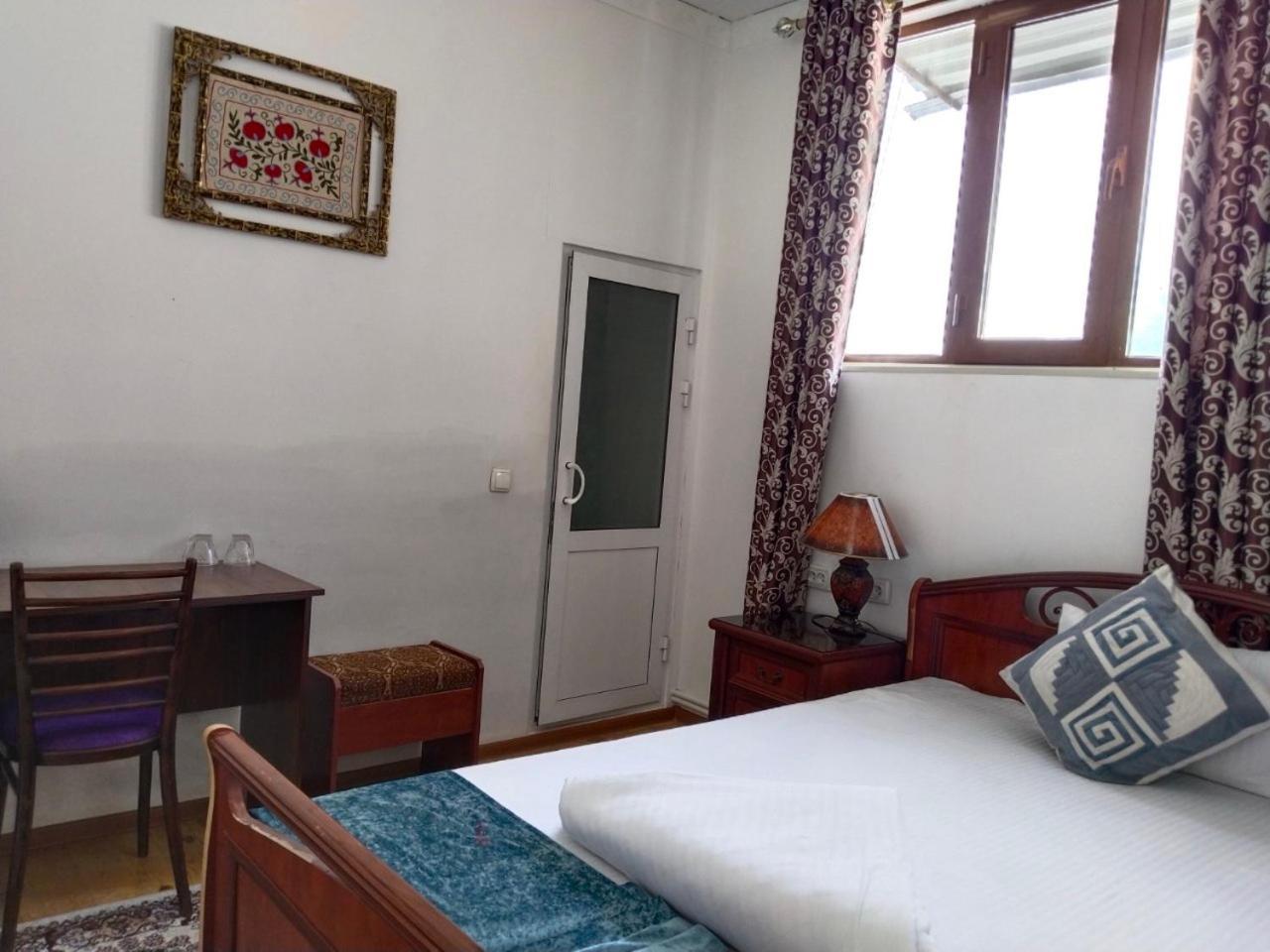 Hotel Rizqiro'Z Boutique Buchara Zewnętrze zdjęcie